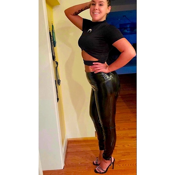 HOT❣️Faux Leather Booty Lifting Leggins Black Pants - Picture 9 of 17